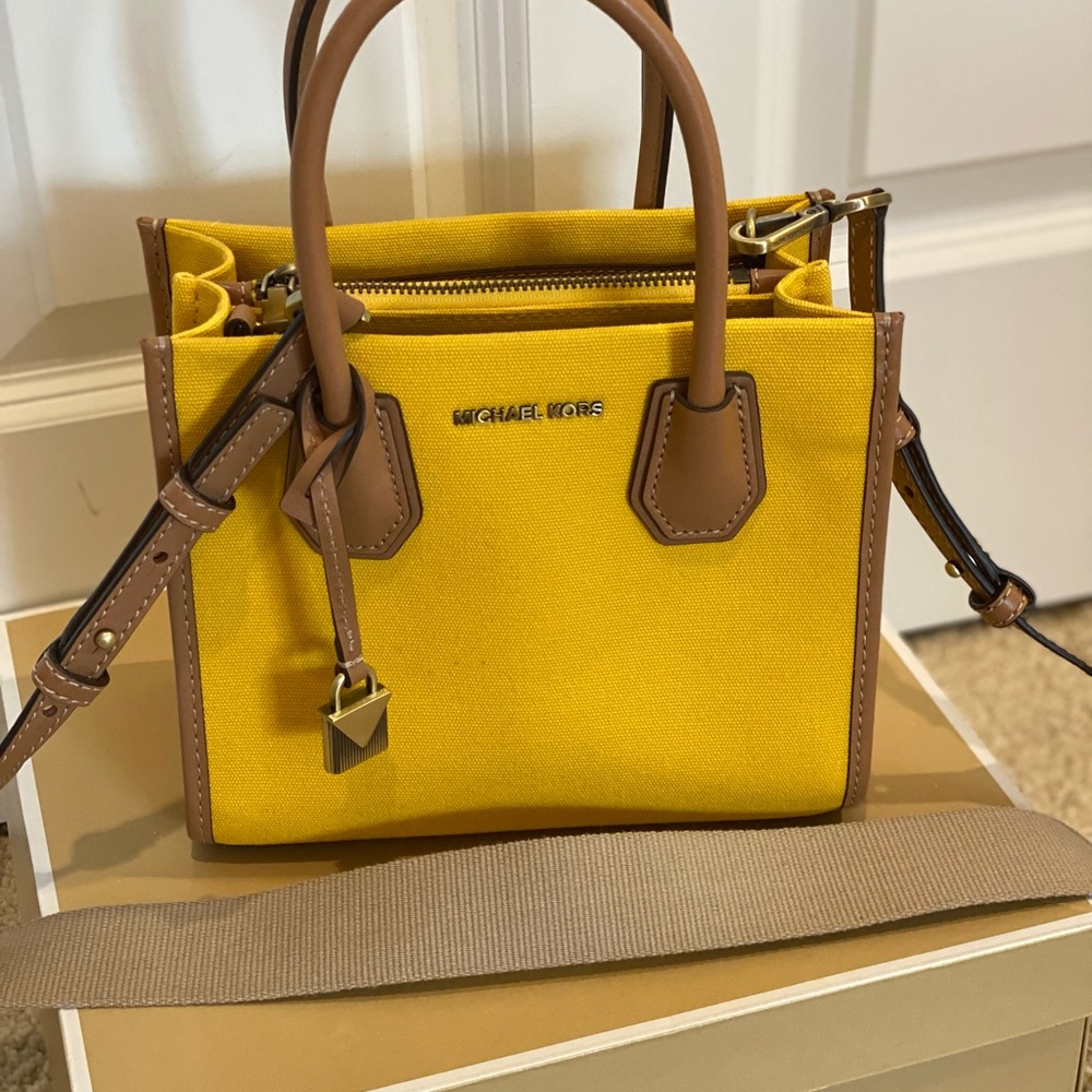 Bag - Picture 2 of 9